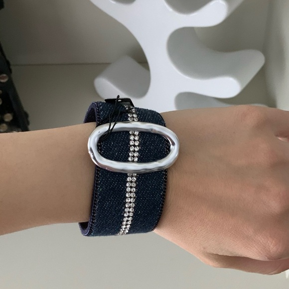 JACQUELINE KENT Denim Crystal Turn Lock Silver Statement Cuff Bracelet BRAND NEW - Picture 15 of 16